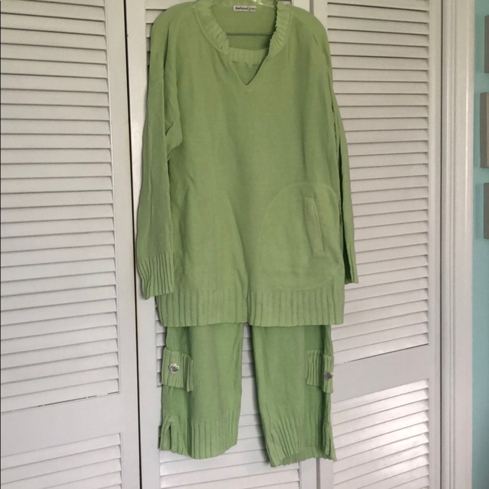 Vintage Saks 5th Avenue loungewear